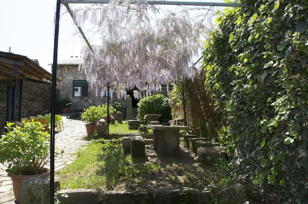 Albergue Los Blasones Sarria Eksteriør billede